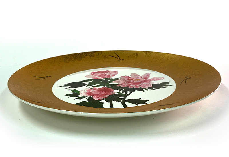 D50金彩蝴蝶牡丹瓷盤